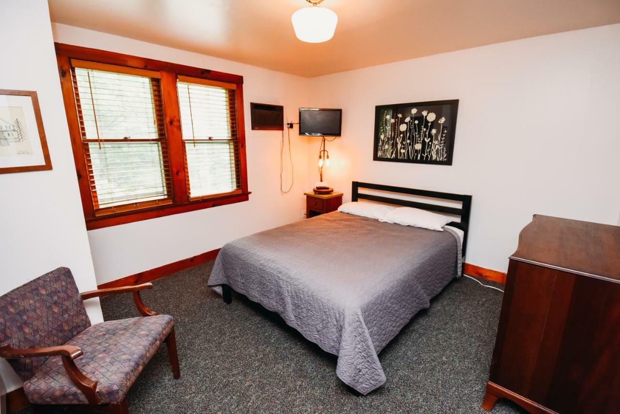 Rainbow Mountain Resort - Lgbtq Friendly East Stroudsburg Exterior photo