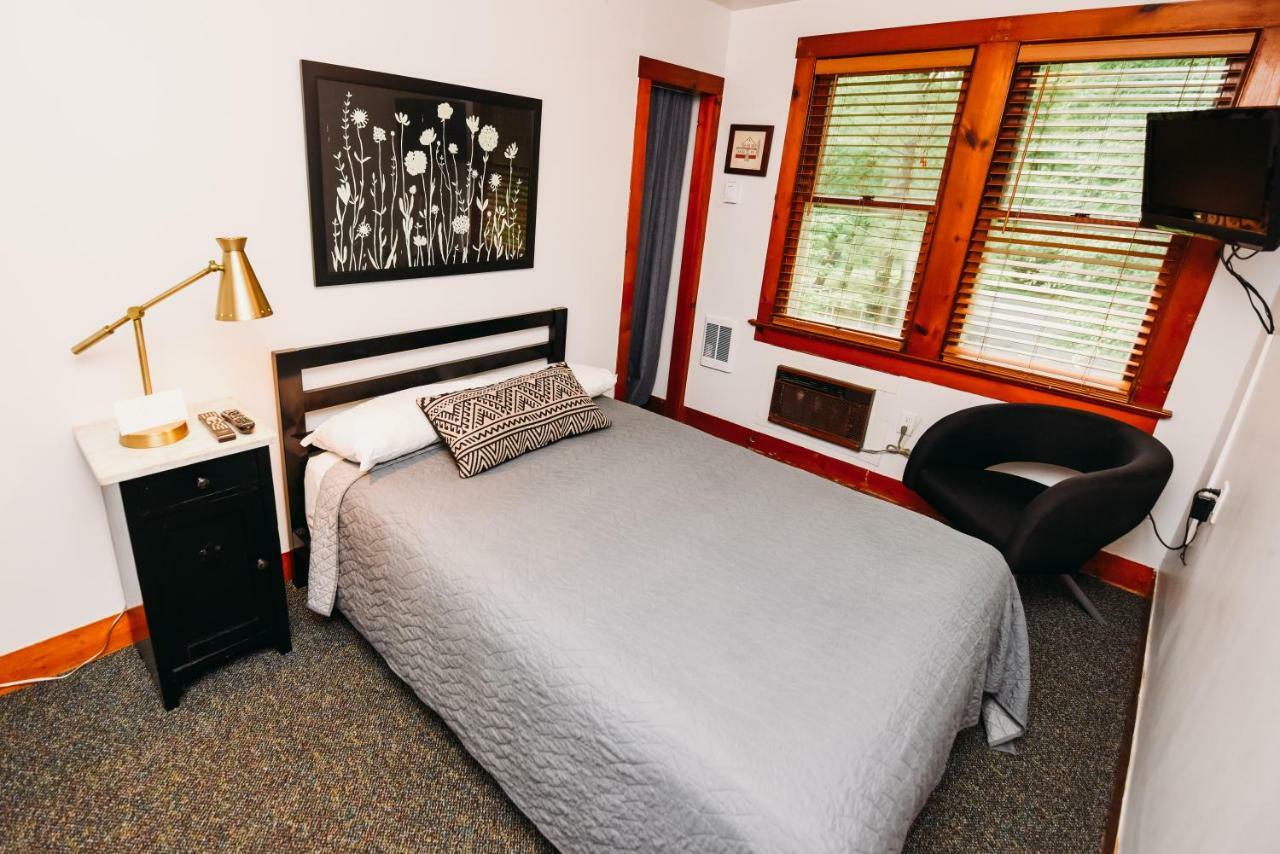 Rainbow Mountain Resort - Lgbtq Friendly East Stroudsburg Exterior photo